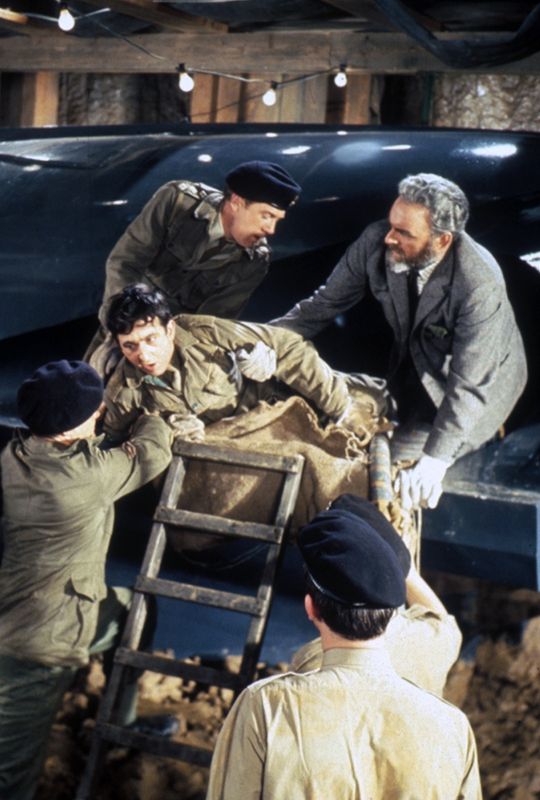 Quatermass and the Pit + Lifeforce (18) + intro